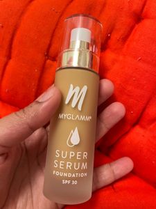 MyGlamm Super Serum Foundation