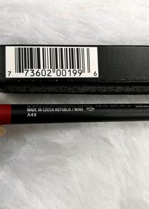 Mac Cherry Lip liner