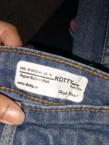 Kotty Women Jeans