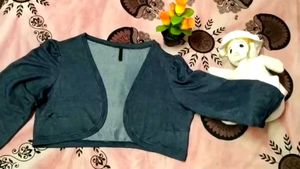 Gillkart Women, Ruffled Long Sleeve Shrug