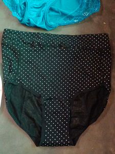 XL Vintage Style Panties Bundle Of 4