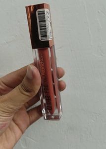 Black Cargo Shorts with Straps And Free Lipstik