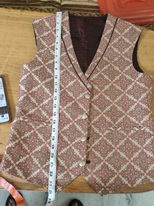 Coat Pent With Basket