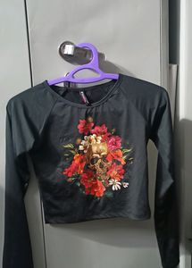 Sexy Black Full Sleeves Crop Top
