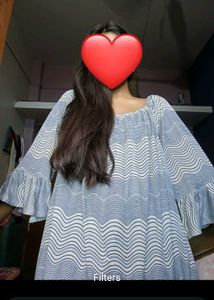 Elegant Women&#39;s Oversized Top