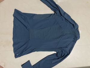 Active Wear Long Sleeves T-shirt