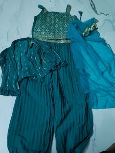 Etinic Wear