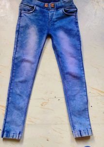this is a  elastic waist band jeans 👖