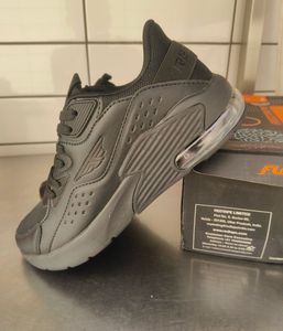 Red tape shoes sale