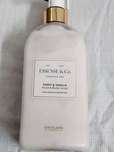 Oriflame Essense &amp; Co. Poppy Vanilla Lotion