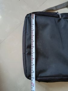 Laptop bag, stiching nikal gya,pic no.3