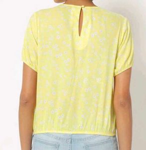 Floral Print Top With Ruffled Trims