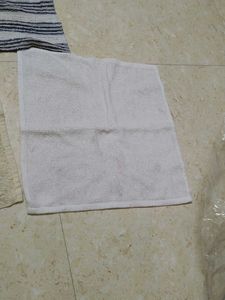 Set of 3 Hand  Towels