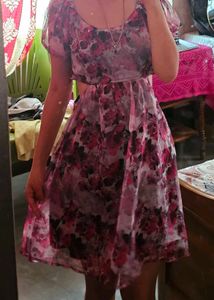 Puffed Cut Out Dress🧚‍♂️❤️