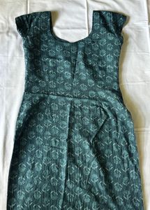 BLUE PRINTED SWEETHEART NECK KURTI🎀