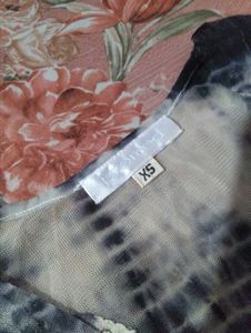 Stylish Patterned Sleeveless Top