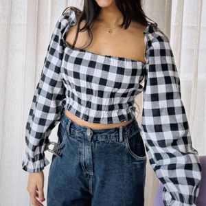 Gingham Crop Top with Puff Sleeves