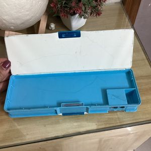 Cartoon Case With 1pc New Pencil
