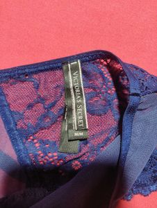 Victoria Brief Size M