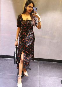 Floral Dress With Slide Slit
