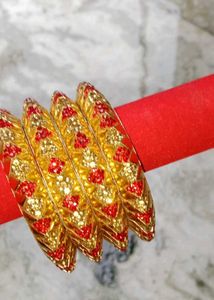 Red &amp; Gold Sparkle Bangle Set