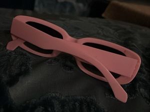 🌸Trendy Pink Retro Sunglasses 🌸