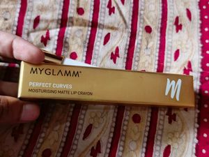 Myglamm Perfect Curves Matte Lip Crayon Siren