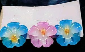 Floral Resin Hair Clips