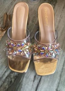 New Beautiful Sandles