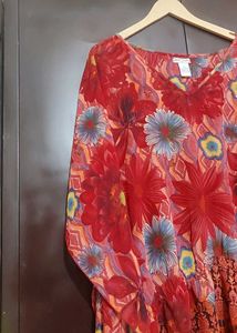 Red🔴 Floral Printed Top For 44 Bust