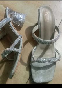 Skywell Silver Rhinestone Heels - Size 7
