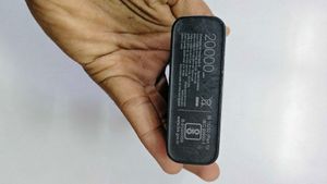 Mi Power Bank 20000mah Fine Working