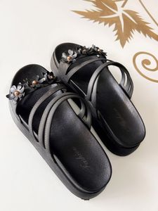 BLACK SANDALS| SIZE:39