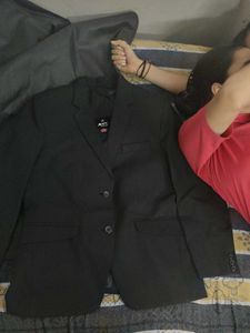 women&#39;s Black Suit Blazer