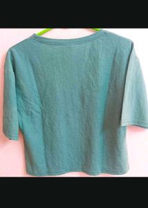 Assorted Women&#39;s Tops - Variety of Styles &amp; Colors