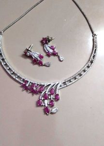Elegant Necklace Set
