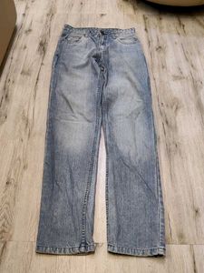 Ma2485 Levi's jeans waist 30 inches