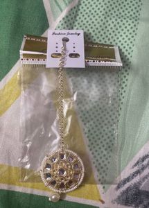 Pearls &amp; Kundan Mangtika