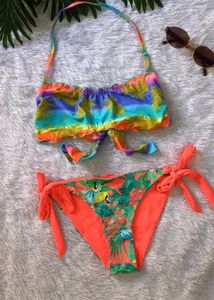 Vibrant Shade Tropical Bikini Set 👙