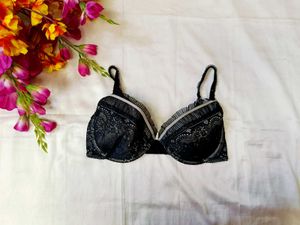 🇳🇿💫🔥 Imported Elegant Black Lace Bra