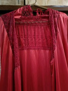 BACKLESS TWO PC NIGHTY