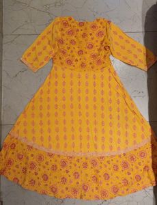 Pastel Yellow Kurti With Pink Leggings💖