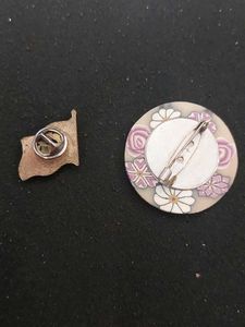 Set Of 2 Brooches