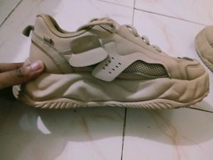Beige Chunky Sneakers - Size 8