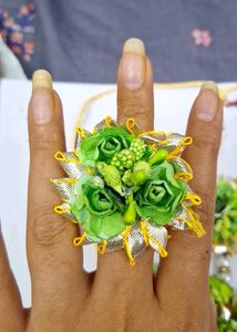 Floral Jewellery Set