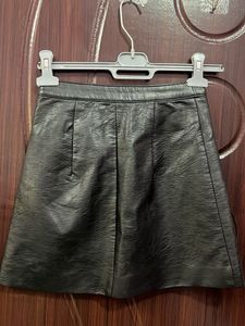 H&amp;M Leather Skirt With Pockets