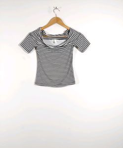 Black & White Strips Casual Top (Women)