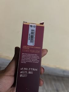 Lakme forever Matt Longwear foundation with SPF 15