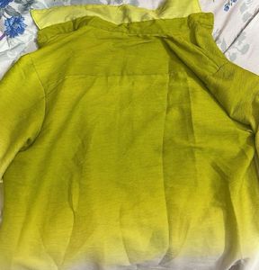 Women Shirt(Size m)