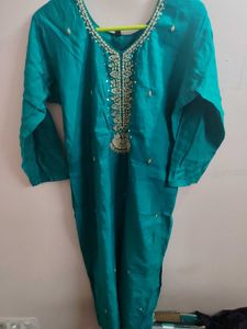 Elegant Teal Embroidered Kurta